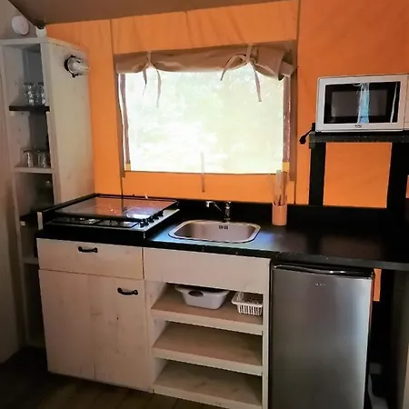 Camping Tente Renard 5 Personnes Lou Cantou Cevenol Anduze