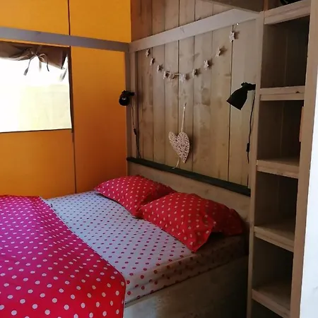 Tente Renard 5 Personnes Lou Cantou Cevenol Camping Anduze